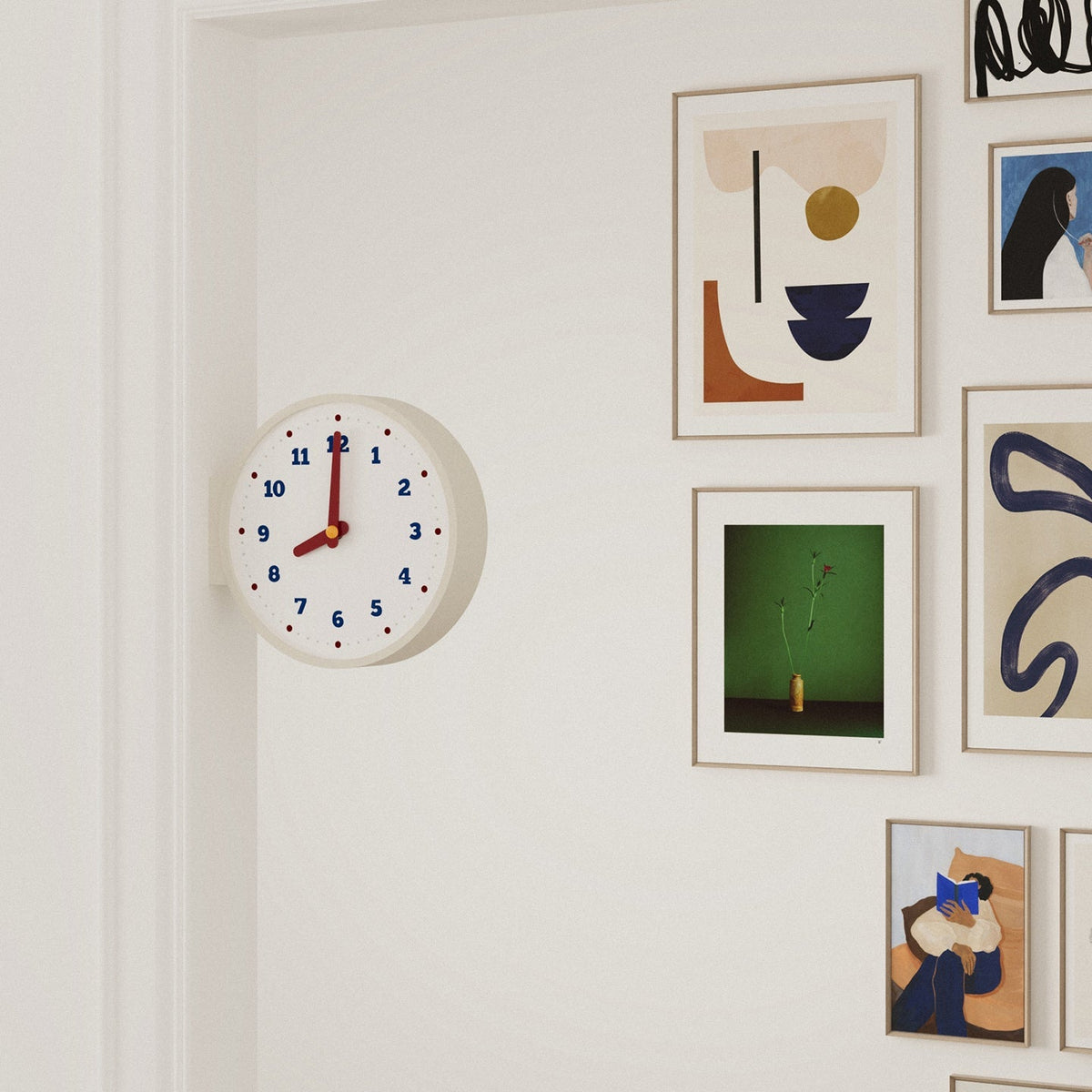 Classic Corner View Clock
